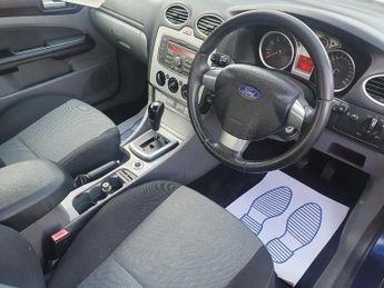 FORD FOCUS 1.6 Zetec Hatchback 5dr Petrol Automatic (184 g/km, 99 bhp)