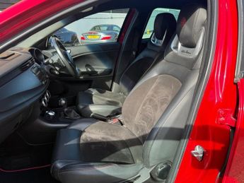 ALFA ROMEO GIULIETTA 1750 TBi Veloce Hatchback 5dr Petrol TCT Euro 6 (240 bhp)