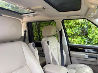 LAND ROVER DISCOVERY 4 3.0 SD V6 HSE Luxury SUV 5dr Diesel Auto 4WD Euro 5 (s/s) (255 b