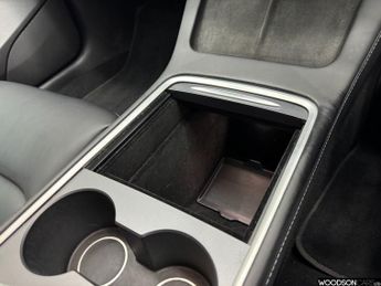 TESLA Model 3 Standard Range Plus Saloon 4dr Electric Auto RWD (241 bhp)