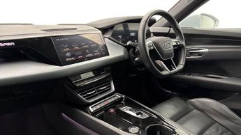 AUDI E-TRON GT 93.4kWh Saloon 4dr Electric Auto quattro (476 ps)