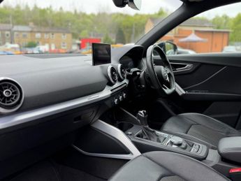 AUDI Q2 1.5 TFSI CoD 35 Black Edition SUV 5dr Petrol S Tronic Euro 6 (s/
