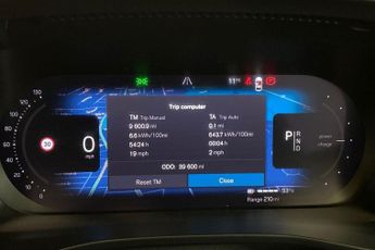 VOLVO C40 Recharge 69kWh Core SUV 5dr Electric Auto (231 ps) Panoramic Sun