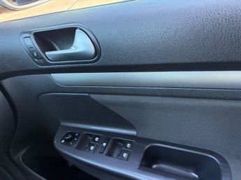 VOLKSWAGEN GOLF 1.9 TDI SE Estate 5dr Diesel DSG Euro 4 (105 ps)