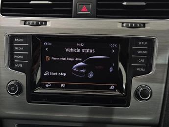 VOLKSWAGEN GOLF 1.6 TDI BlueMotion Tech SE Hatchback 5dr Diesel DSG Euro 5 (s/s)