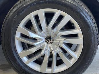 VOLKSWAGEN TOUAREG 3.0 TDI V6 SE SUV 5dr Diesel Tiptronic 4Motion Euro 6 (s/s) (231