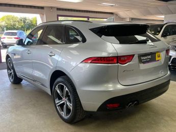 JAGUAR F-PACE 2.0 D180 R-Sport SUV 5dr Diesel Auto Euro 6 (s/s) (180 ps)