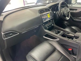 JAGUAR F-PACE 2.0 D180 R-Sport SUV 5dr Diesel Auto Euro 6 (s/s) (180 ps)