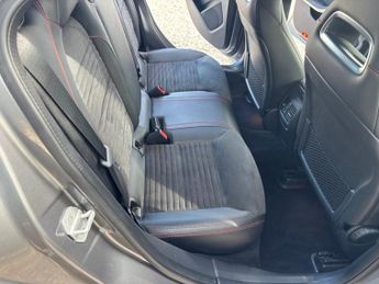 MERCEDES-BENZ A-CLASS 1.6 A180 AMG Line (Premium) Hatchback 5dr Petrol 7G-DCT Euro 6 (