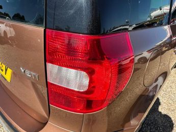 SKODA YETI 1.2 TSI Elegance Outdoor 5dr Petrol DSG Euro 5 (105 ps)