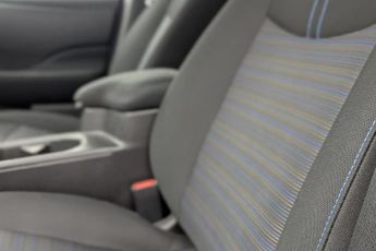 NISSAN LEAF 39kWh N-Connecta Hatchback 5dr Electric Auto (150 ps)
