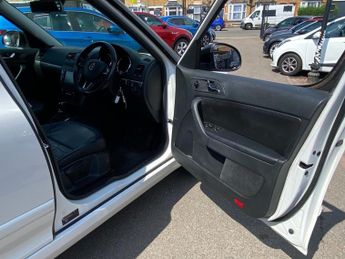 SKODA YETI 1.2 TSI Elegance SUV 5dr Petrol DSG Euro 5 (105 ps)