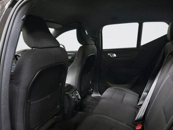 VOLVO XC40 Recharge 69kWh Core SUV 5dr Electric Auto (231 ps)
