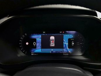 VOLVO XC40 Recharge 69kWh Core SUV 5dr Electric Auto (231 ps)
