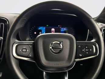 VOLVO XC40 Recharge 69kWh Core SUV 5dr Electric Auto (231 ps)
