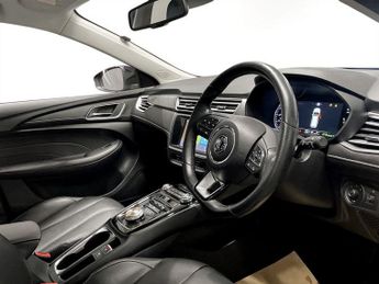 MG MG5 61.1kWh Exclusive Long Range Estate 5dr Electric Auto (156 ps)