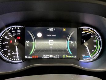 MG MG5 61.1kWh Exclusive Long Range Estate 5dr Electric Auto (156 ps)
