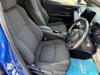 TOYOTA C-HR 1.2 VVT-i Dynamic SUV 5dr Petrol CVT AWD Euro 6 (s/s) (116 ps)