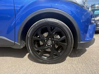 TOYOTA C-HR 1.2 VVT-i Dynamic SUV 5dr Petrol CVT AWD Euro 6 (s/s) (116 ps)
