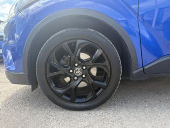 TOYOTA C-HR 1.2 VVT-i Dynamic SUV 5dr Petrol CVT AWD Euro 6 (s/s) (116 ps)