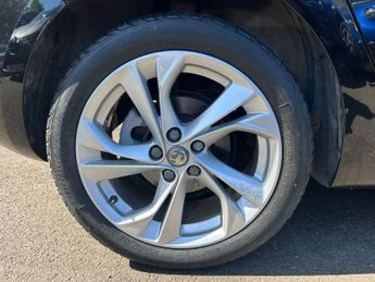 VAUXHALL ASTRA 1.4i Turbo GPF SRi Hatchback 5dr Petrol Auto Euro 6 (s/s) (150 p