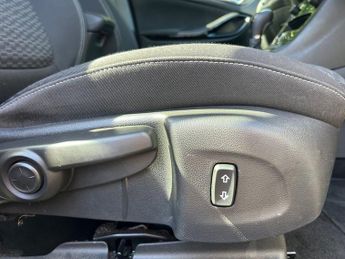 VAUXHALL ASTRA 1.4i Turbo GPF SRi Hatchback 5dr Petrol Auto Euro 6 (s/s) (150 p