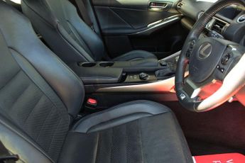 LEXUS IS 2.5 300h F Sport Saloon 4dr Petrol Hybrid E-CVT Euro 5 (s/s) (22