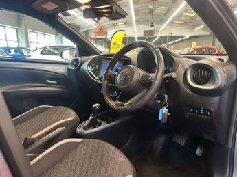 TOYOTA AYGO X 1.0 VVT-i Edge Hatchback 5dr Petrol x-shift Euro 6 (s/s) (72 ps)
