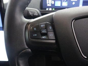 FORD MUSTANG MACH-E Standard Range 70kWh SUV 5dr Electric Automatic (269 ps)