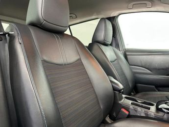 NISSAN LEAF 39kWh N-Connecta Hatchback 5dr Electric Auto (150 ps)