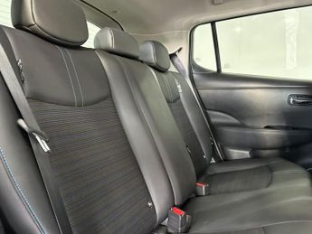 NISSAN LEAF 39kWh N-Connecta Hatchback 5dr Electric Auto (150 ps)