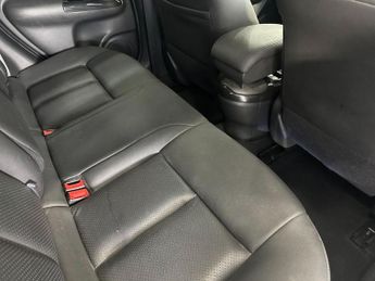 NISSAN JUKE 1.6 Tekna SUV 5dr Petrol XTRON Euro 6 (117 ps)