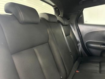 NISSAN JUKE 1.6 Tekna SUV 5dr Petrol XTRON Euro 6 (117 ps)