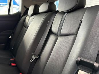 NISSAN LEAF 40kWh Tekna Hatchback 5dr Electric Auto (150 ps)