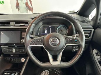 NISSAN LEAF 40kWh Tekna Hatchback 5dr Electric Auto (150 ps)