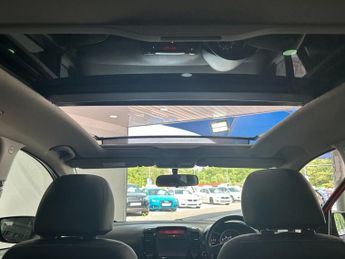 KIA VENGA 1.6 4 MPV 5dr Petrol Auto Euro 6 (123 bhp)