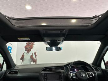 VOLKSWAGEN TIGUAN 2.0 TDI R-Line SUV 5dr Diesel DSG Euro 6 (s/s) (150 ps)