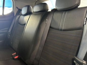 NISSAN LEAF 40kWh N-Connecta Hatchback 5dr Electric Auto (150 ps)