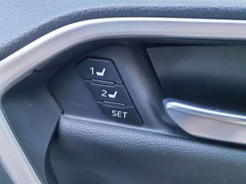 TOYOTA RAV4 2.5 VVT-h GPF Excel SUV 5dr Petrol Hybrid CVT Euro 6 (s/s) (218 
