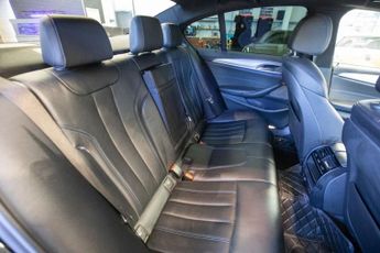 BMW 5 SERIES 2.0 520d MHT M Sport Saloon 4dr Diesel Hybrid Auto Euro 6 (s/s) 