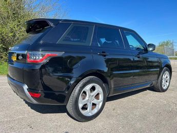 LAND ROVER RANGE ROVER SPORT 2.0 SD4 HSE SUV 5dr Diesel Auto 4WD Euro 6 (s/s) (240 ps)