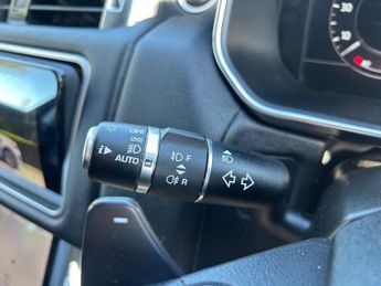LAND ROVER RANGE ROVER SPORT 2.0 SD4 HSE SUV 5dr Diesel Auto 4WD Euro 6 (s/s) (240 ps)