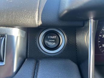 LAND ROVER RANGE ROVER SPORT 2.0 SD4 HSE SUV 5dr Diesel Auto 4WD Euro 6 (s/s) (240 ps)