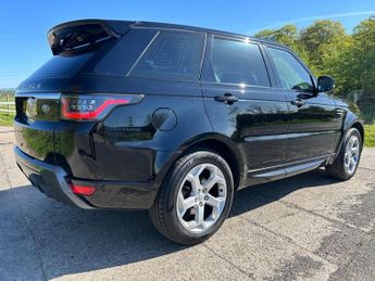 LAND ROVER RANGE ROVER SPORT 2.0 SD4 HSE SUV 5dr Diesel Auto 4WD Euro 6 (s/s) (240 ps)