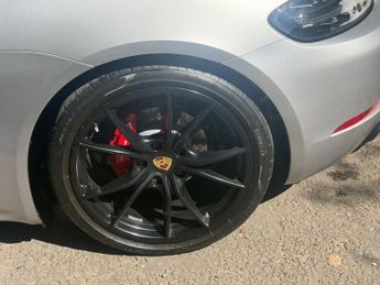 PORSCHE 718 CAYMAN 2.5T GTS Coupe 2dr Petrol PDK Euro 6 (s/s) (365 ps)