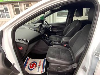 FORD KUGA 2.0 TDCi ST-Line SUV 5dr Diesel Powershift AWD Euro 6 (s/s) (180