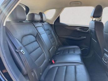 MG MG HS 1.5 T-GDI Excite SUV 5dr Petrol DCT Euro 6 (s/s) (162 ps)