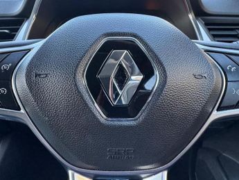 RENAULT CAPTUR 1.6 E-TECH evolution SUV 5dr Petrol Hybrid Auto Euro 6 (s/s) (14