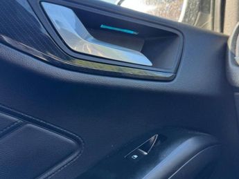 FORD FOCUS 1.0T EcoBoost MHEV ST-Line Vignale Hatchback 5dr Petrol Hybrid M