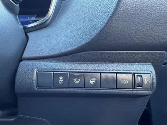 SUZUKI SWACE 1.8h SZ-T Estate 5dr Petrol Hybrid CVT Euro 6 (s/s) (122 ps)